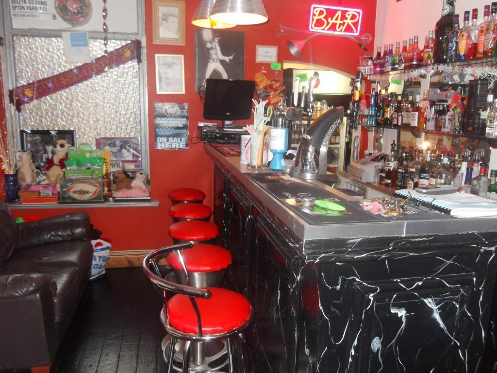 Bradleys Hotel Blackpool Bagian luar foto