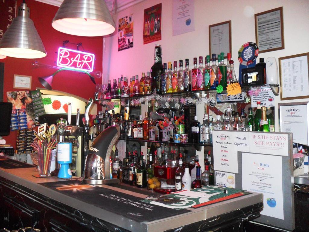 Bradleys Hotel Blackpool Bagian luar foto