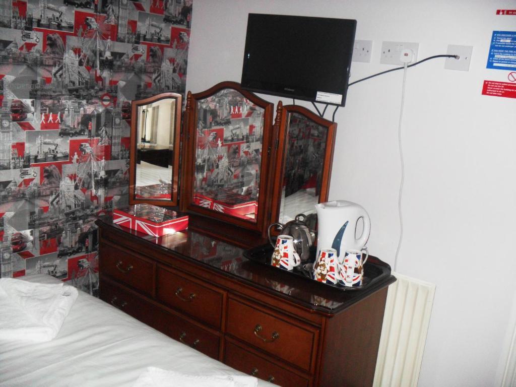 Bradleys Hotel Blackpool Bagian luar foto
