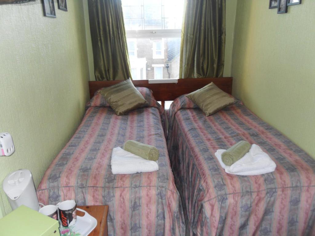 Bradleys Hotel Blackpool Bagian luar foto