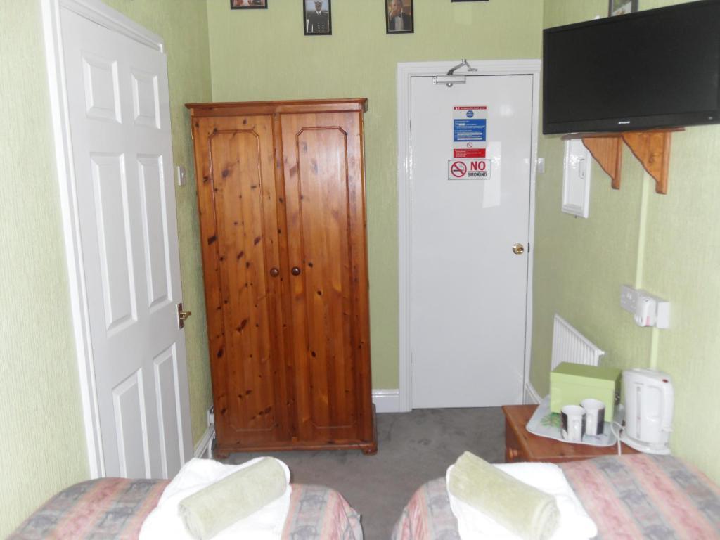 Bradleys Hotel Blackpool Bagian luar foto